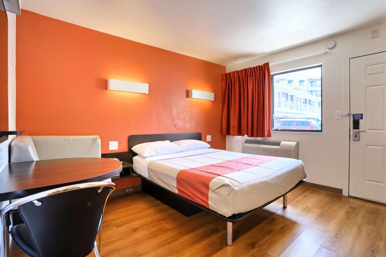 Super 8 By Wyndham Gasthof 2*