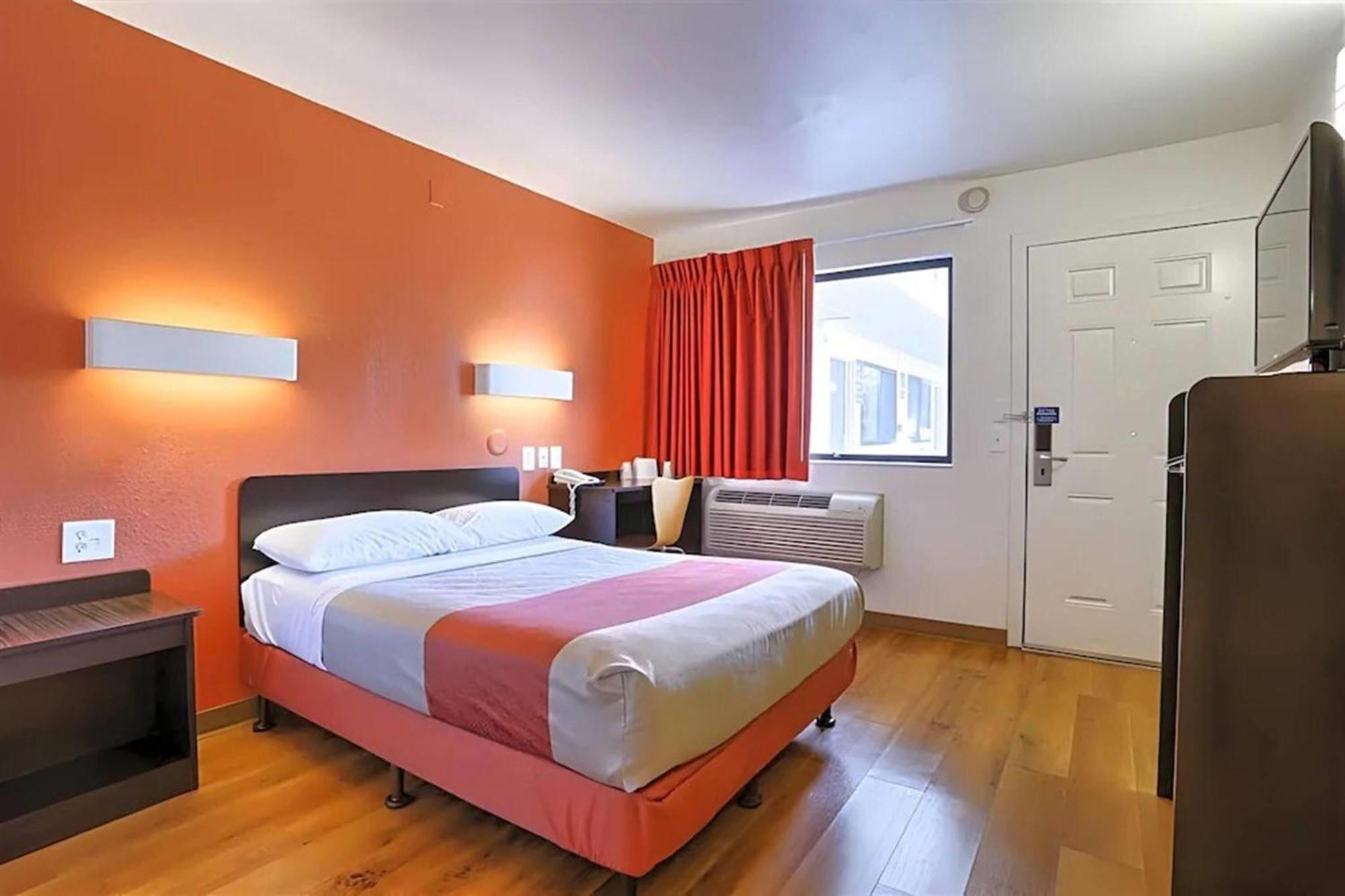Super 8 By Wyndham Gasthof 2*