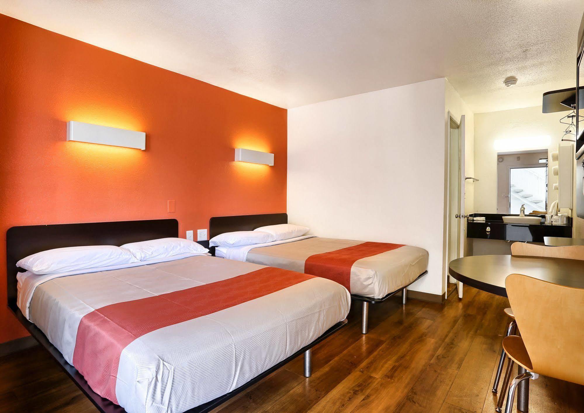 Super 8 By Wyndham Gasthof