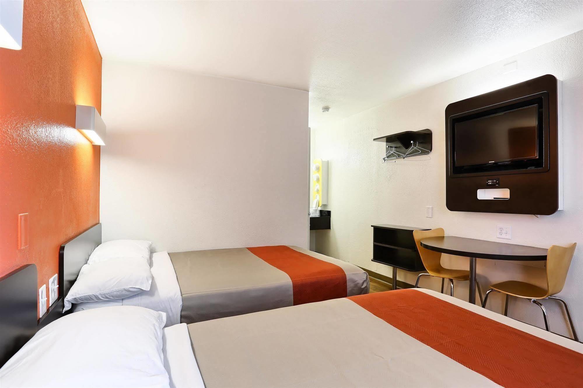 Super 8 By Wyndham Gasthof